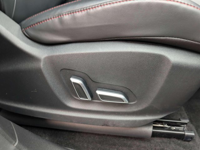 USED 2024 73 MG HS 1.5 MG HS Trophy Semi-Auto 5dr CLICK+COLLECT / HOME DELIVERY