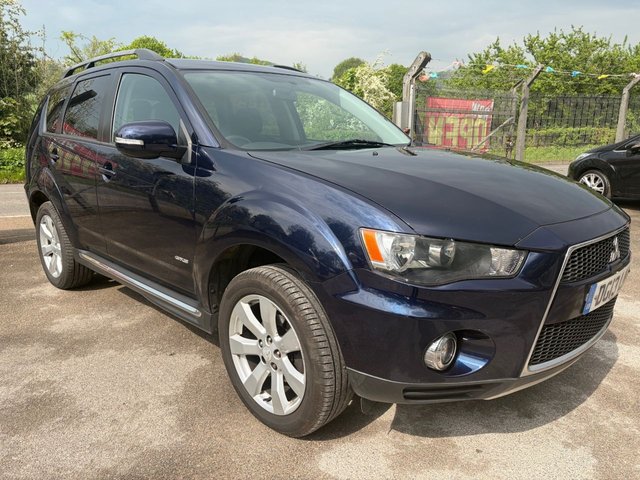 View our Mitsubishi Outlander 2.2 DI-D GX3 SUV 5dr Diesel Manual 4WD Euro 5 *PART/X TO CLEAR,  FULL SERVICE HISTORY, 7 SEATER, 2 KEYS