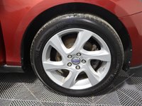 USED 2014 64 VOLVO V40 CROSS COUNTRY 1.6 D2 Lux Hatchback 5dr Diesel Powershift Euro 5 (s/s) (115 ps) LOW MILES WITH SERICE HISTORY NOT TO BE MISSED