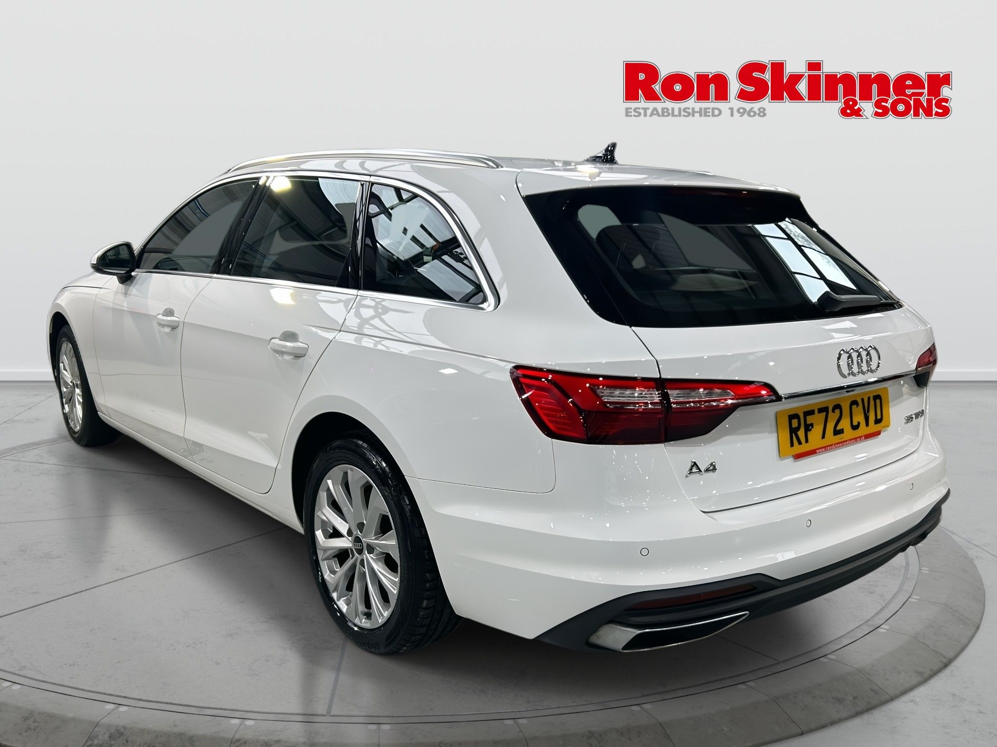 USED 2022 72 AUDI A4 AVANT 2.0 TFSI 35 Technik Estate 5dr Petrol S Tronic Euro 6 (s/s) (150 ps) 