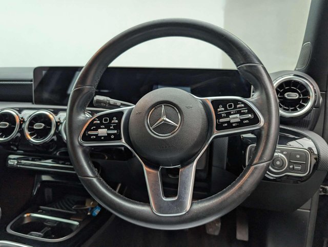 USED 2019 69 MERCEDES-BENZ A-CLASS 1.3 A 180 Sport Executive 5dr CLICK+COLLECT / HOME DELIVERY