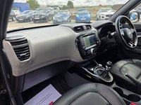 USED 2015 15 KIA SOUL 1.6 CRDi Maxx SUV 5dr Diesel Manual Euro 5 (126 bhp) Car Play - Reverse Camera - Satellite Navigation