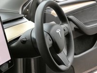 USED 2023 23 TESLA MODEL Y (Dual Motor) Long Range SUV 5dr Electric Auto 4WDE (384 bhp) SUNROOF SAT NAV PARKING CAMERA LEATHER HEATED SEATS CRUISE CONTROL 1 OWNER WARRANTY