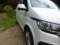 USED 2022 22 VOLKSWAGEN TRANSPORTER 2.0 TDI T32 Highline Kombi Double Cab 5dr Diesel Manual FWD LWB Euro 6 (s/s) (150 ps) 6 Seat, LWB, Satnav, Rear Camera