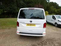 USED 2022 22 VOLKSWAGEN TRANSPORTER 2.0 TDI T32 Highline Kombi Double Cab 5dr Diesel Manual FWD LWB Euro 6 (s/s) (150 ps) 6 Seat, LWB, Satnav, Rear Camera