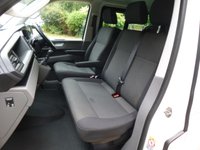 USED 2022 22 VOLKSWAGEN TRANSPORTER 2.0 TDI T32 Highline Kombi Double Cab 5dr Diesel Manual FWD LWB Euro 6 (s/s) (150 ps) 6 Seat, LWB, Satnav, Rear Camera