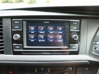 USED 2022 22 VOLKSWAGEN TRANSPORTER 2.0 TDI T32 Highline Kombi Double Cab 5dr Diesel Manual FWD LWB Euro 6 (s/s) (150 ps) 6 Seat, LWB, Satnav, Rear Camera