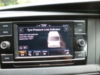 USED 2022 22 VOLKSWAGEN TRANSPORTER 2.0 TDI T32 Highline Kombi Double Cab 5dr Diesel Manual FWD LWB Euro 6 (s/s) (150 ps) 6 Seat, LWB, Satnav, Rear Camera