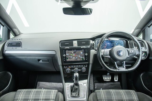 View our VOLKSWAGEN GOLF