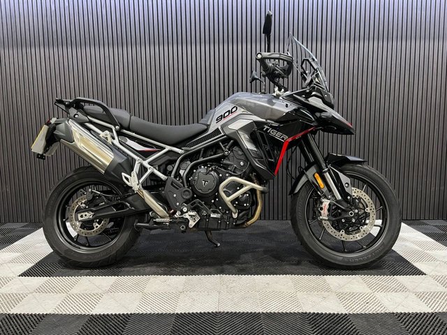 View our TRIUMPH TIGER 900