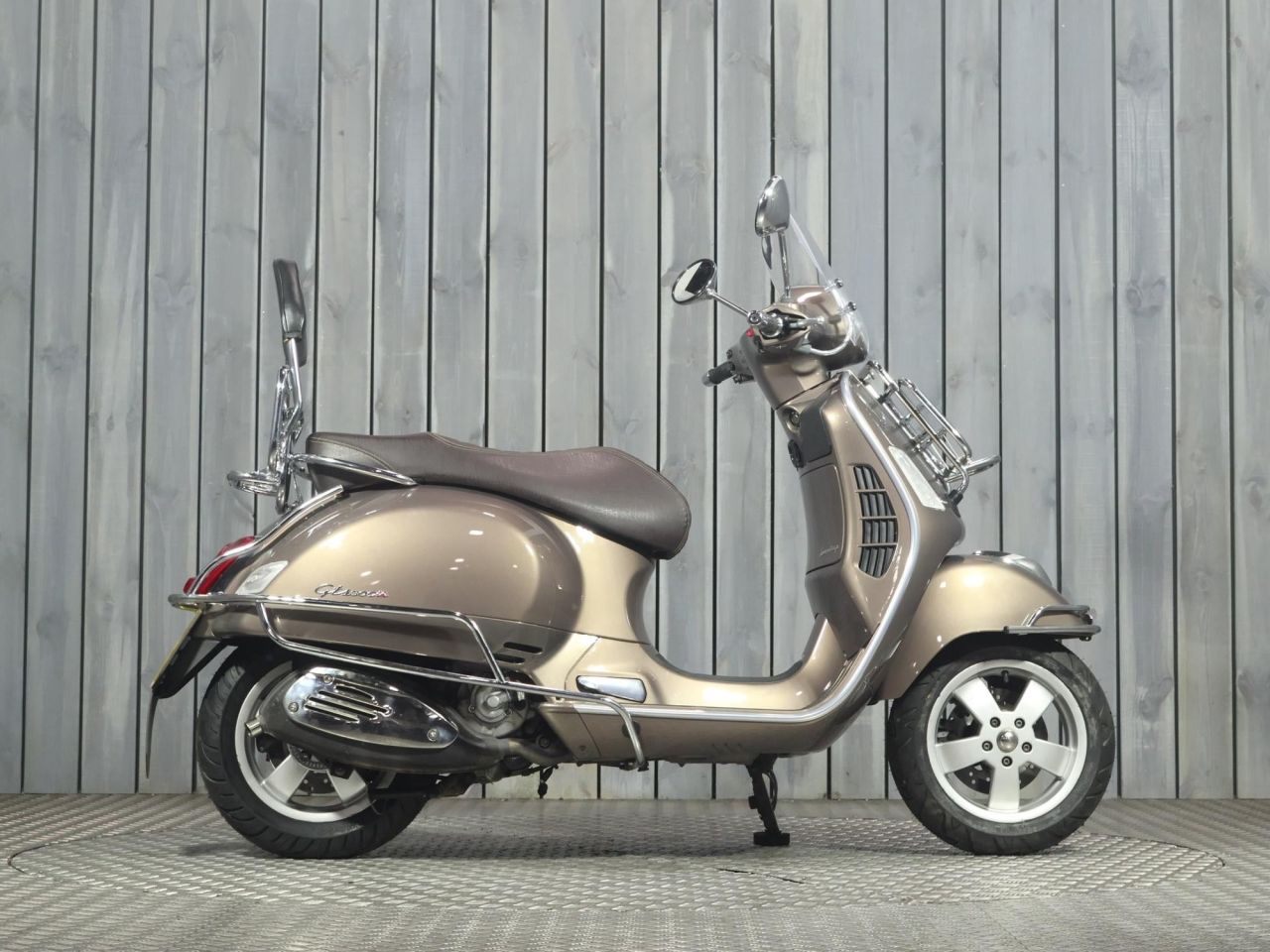 PIAGGIO Vespa GTS 300