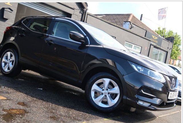 View our NISSAN QASHQAI