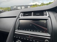 USED 2018 18 JAGUAR E-PACE 2.0 D180 R-Dynamic HSE SUV 5dr Diesel Auto AWD Euro 6 (s/s) (180 ps) FSH*PAN-ROOF*MERIDIAN*SIDE STEPS