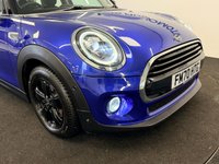 USED 2020 70 MINI HATCH 1.5 COOPER CLASSIC FIVE DOOR 135 BHP + REAR CAMERA + HEATED SEATS SIX MONTH WARRANTY JUNE 2027 MOT