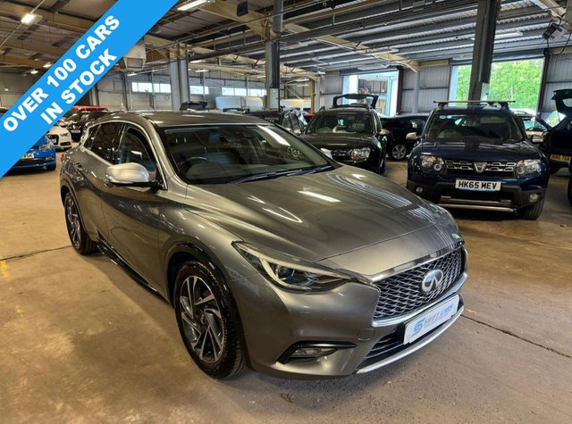 View our INFINITI Q30