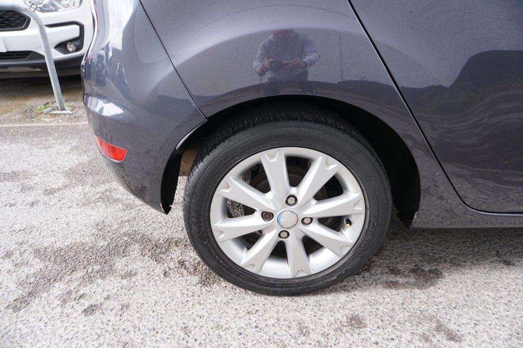 USED 2010 10 FORD FIESTA 1.4 Titanium 5dr JUST ARRIVED!!!