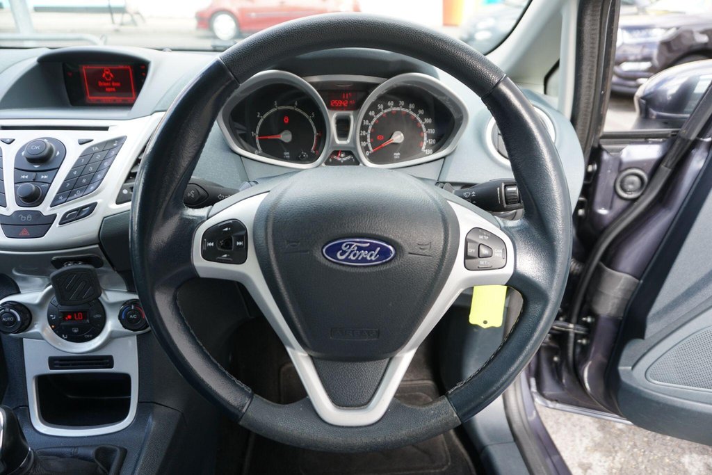 USED 2010 10 FORD FIESTA 1.4 Titanium 5dr JUST ARRIVED!!!