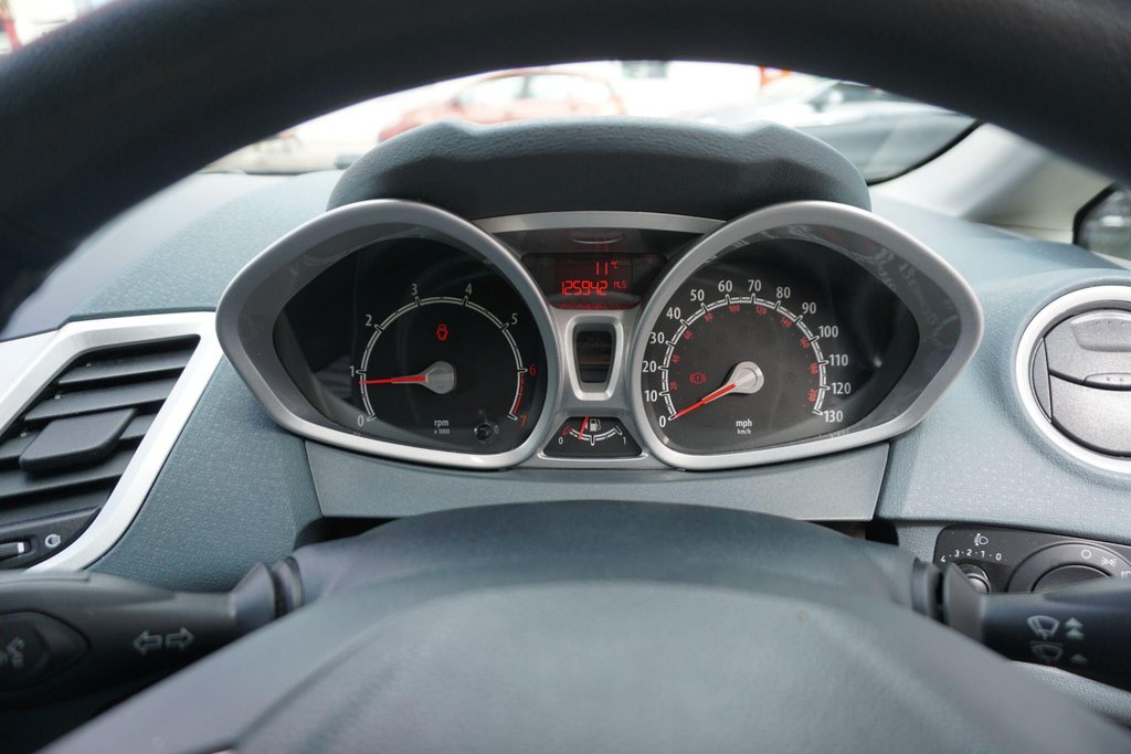 USED 2010 10 FORD FIESTA 1.4 Titanium 5dr JUST ARRIVED!!!