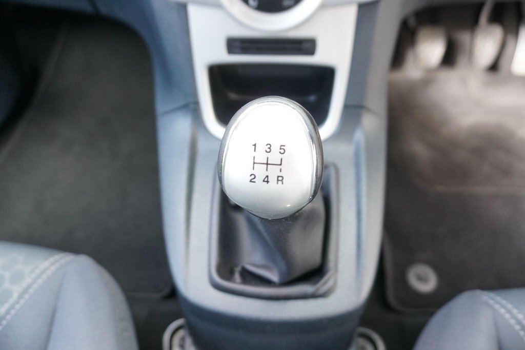 USED 2010 10 FORD FIESTA 1.4 Titanium 5dr JUST ARRIVED!!!