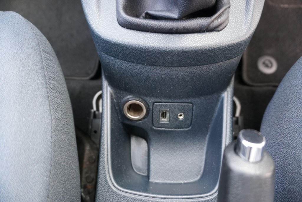 USED 2010 10 FORD FIESTA 1.4 Titanium 5dr JUST ARRIVED!!!