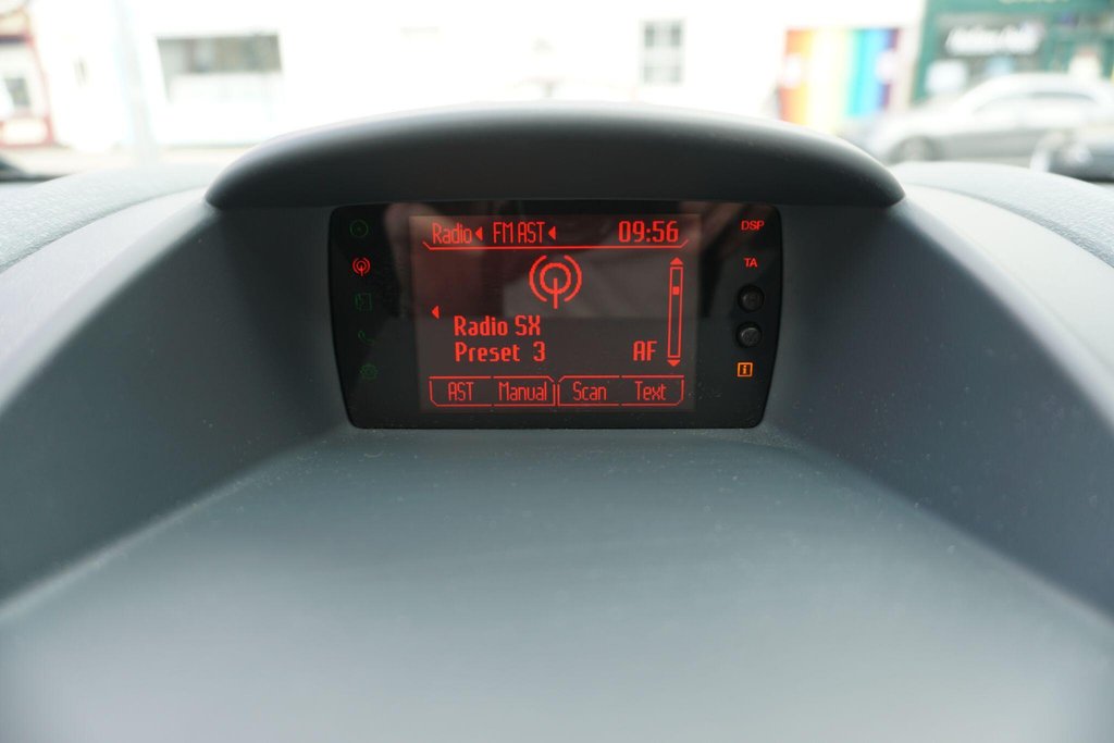USED 2010 10 FORD FIESTA 1.4 Titanium 5dr JUST ARRIVED!!!