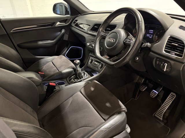 View our AUDI Q3