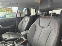 USED 2020 70 VAUXHALL GRANDLAND X 1.6 13.2kWh Ultimate Nav SUV 5dr Petrol Plug-in Hybrid Auto 4WD Euro 6 (s/s) Hybrid4 (300 ps) INCREDIBLE HIGH SPEC + HYBRID