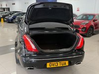 USED 2013 13 JAGUAR XJ 3.0d V6 Portfolio Saloon 4dr Diesel Auto Euro 5 (s/s) (LWB) (275 ps) REAR ENTERTAINMENT + PAN SROOF + MERIDIAN SOUND SYS + 2 KEYS!