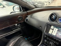 USED 2013 13 JAGUAR XJ 3.0d V6 Portfolio Saloon 4dr Diesel Auto Euro 5 (s/s) (LWB) (275 ps) REAR ENTERTAINMENT + PAN SROOF + MERIDIAN SOUND SYS + 2 KEYS!