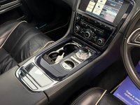 USED 2013 13 JAGUAR XJ 3.0d V6 Portfolio Saloon 4dr Diesel Auto Euro 5 (s/s) (LWB) (275 ps) REAR ENTERTAINMENT + PAN SROOF + MERIDIAN SOUND SYS + 2 KEYS!