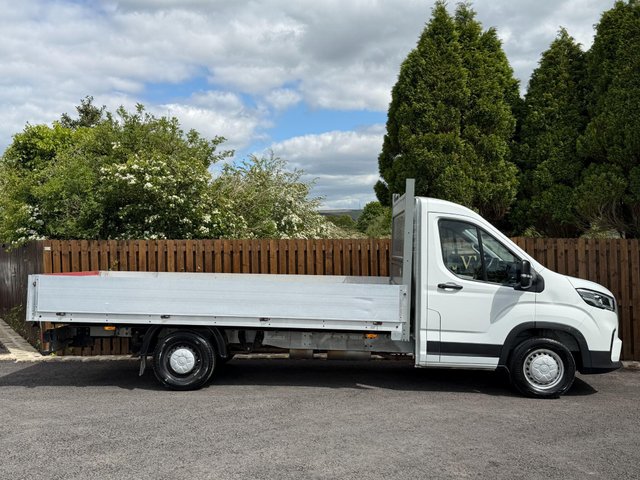 View our MAXUS DELIVER 9