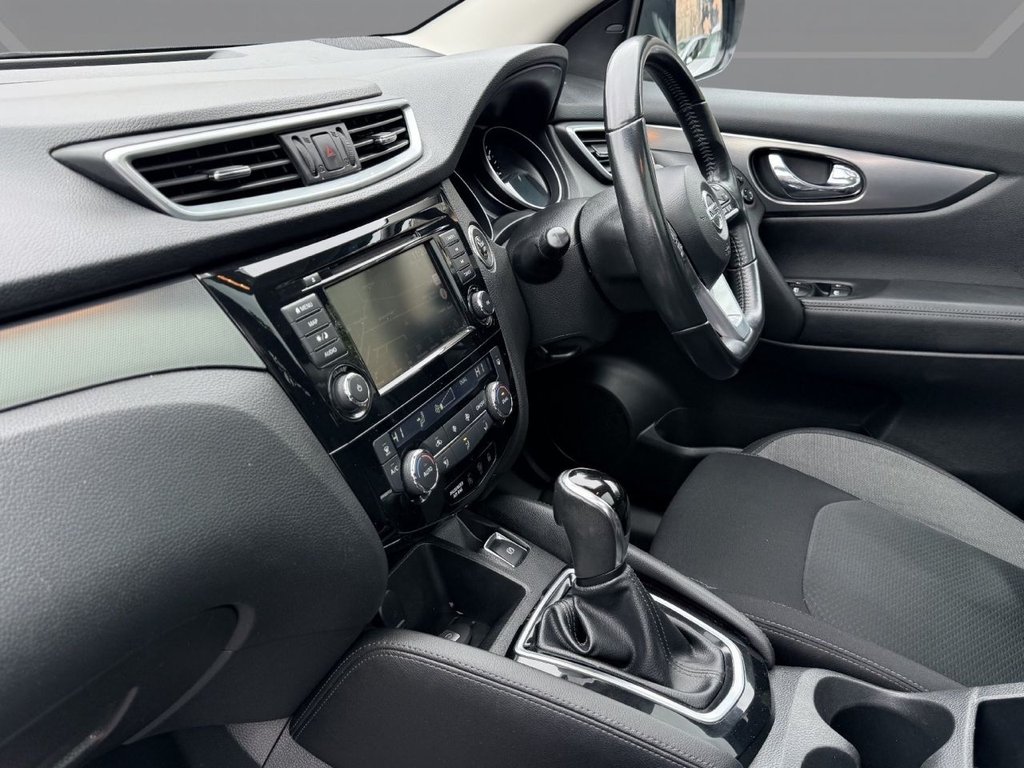 USED 2018 68 NISSAN QASHQAI 1.3 DIG-T N-Connecta SUV 5dr Petrol DCT Auto Euro 6 (s/s) (160 ps) PAN ROOF+360 CAMERA+SAT NAV