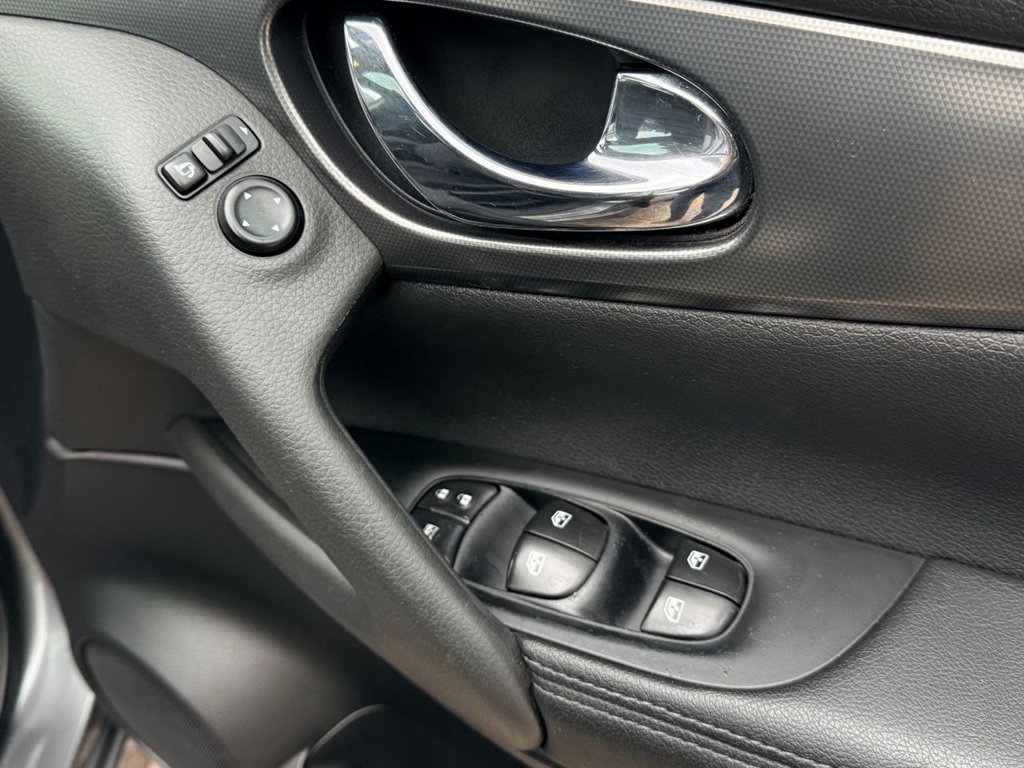 USED 2018 68 NISSAN QASHQAI 1.3 DIG-T N-Connecta SUV 5dr Petrol DCT Auto Euro 6 (s/s) (160 ps) PAN ROOF+360 CAMERA+SAT NAV