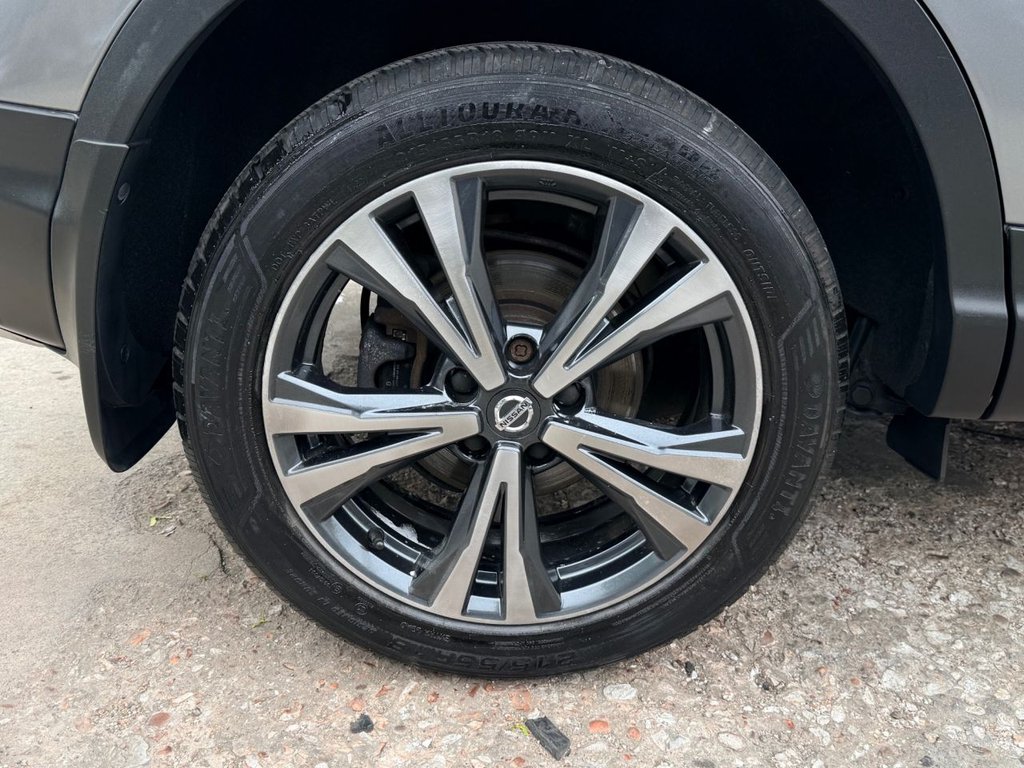 USED 2018 68 NISSAN QASHQAI 1.3 DIG-T N-Connecta SUV 5dr Petrol DCT Auto Euro 6 (s/s) (160 ps) PAN ROOF+360 CAMERA+SAT NAV