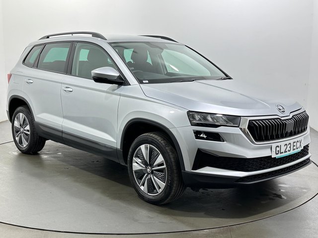 View our Skoda Karoq 1.0 TSI SE Drive Euro 6 (s/s) 5dr