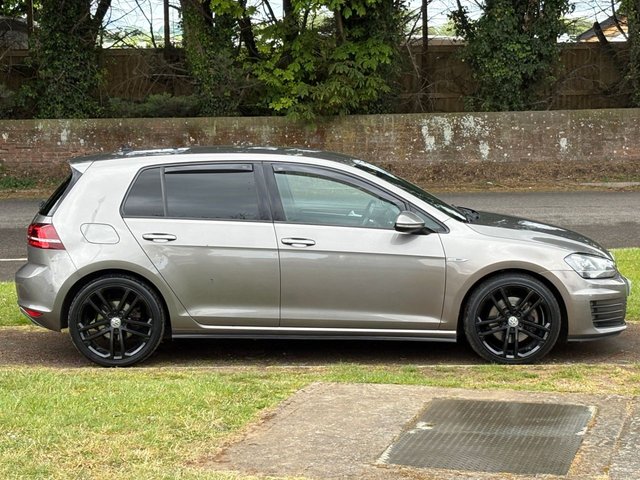 View our VOLKSWAGEN GOLF