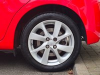 USED 2014 64 TOYOTA YARIS 1.5 VVT-h Excel Hatchback 5dr Petrol Hybrid E-CVT Euro 6 (15in Alloy) (101 ps) Comprehensive TOYOTA Service History  |  Set of 2 Keys