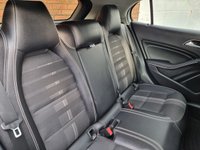 USED 2018 68 MERCEDES-BENZ GLA 1.6 GLA180 Urban Edition SUV 5dr Petrol 7G-DCT Euro 6 (s/s) (122 ps) SERV H | LEATHERS | APPLE CAR