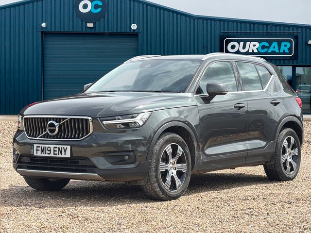View our VOLVO XC40