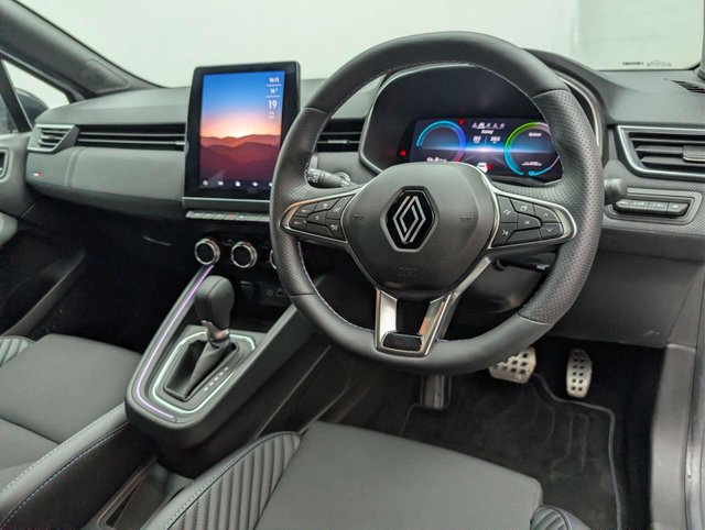 USED 2024 24 RENAULT CLIO 1.6 Clio Espirit Alpine E-Tech HEV Auto 5dr CLICK+COLLECT / HOME DELIVERY
