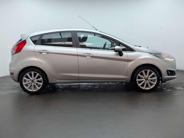 USED 2015 15 FORD FIESTA 1.6 Fiesta Titanium Auto 5dr CLICK+COLLECT / HOME DELIVERY