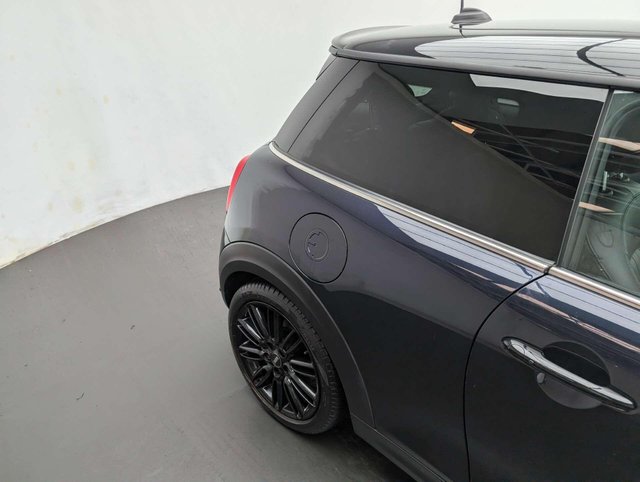 USED 2022 72 MINI HATCH Cooper S Electric Level 3 3dr CLICK+COLLECT / HOME DELIVERY