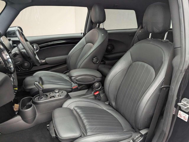 USED 2022 72 MINI HATCH Cooper S Electric Level 3 3dr CLICK+COLLECT / HOME DELIVERY