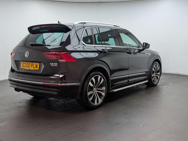 USED 2018 18 VOLKSWAGEN TIGUAN 2.0 Tiguan R-Line TSi BlueMotion Technology 4Motion Semi-Auto 4WD 5dr CLICK+COLLECT / HOME DELIVERY