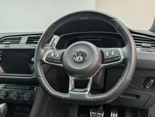 USED 2018 18 VOLKSWAGEN TIGUAN 2.0 Tiguan R-Line TSi BlueMotion Technology 4Motion Semi-Auto 4WD 5dr CLICK+COLLECT / HOME DELIVERY