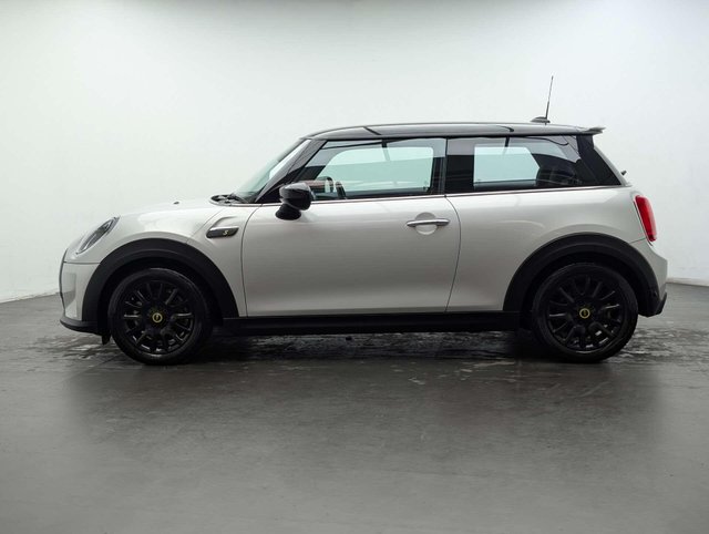 USED 2022 72 MINI HATCH Cooper S Electric Level 2 3dr CLICK+COLLECT / HOME DELIVERY