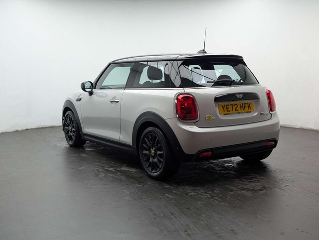 USED 2022 72 MINI HATCH Cooper S Electric Level 2 3dr CLICK+COLLECT / HOME DELIVERY