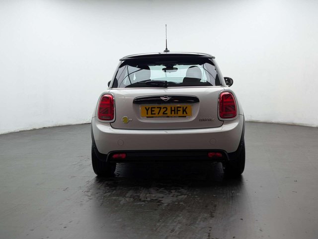 USED 2022 72 MINI HATCH Cooper S Electric Level 2 3dr CLICK+COLLECT / HOME DELIVERY