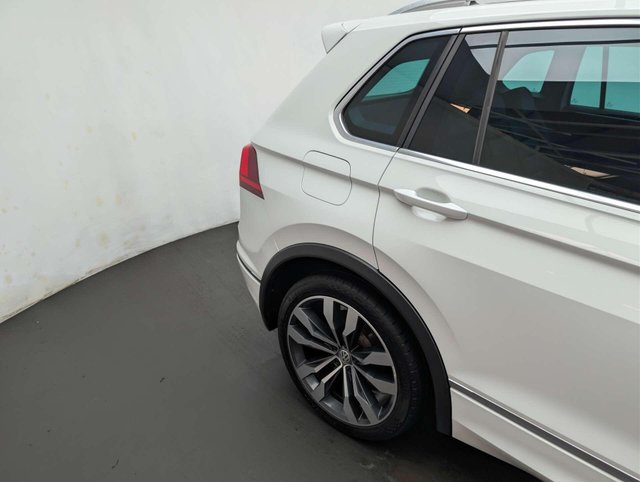 USED 2017 17 VOLKSWAGEN TIGUAN 2.0 Tiguan R-Line TSi BlueMotion Technology 4Motion Semi-Auto 4WD 5dr CLICK+COLLECT / HOME DELIVERY