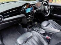 USED 2022 22 MINI Electric Hatch Cooper SE 32.6kWh Shadow Edition HUGE SPEC Hatchback 3dr Electric Auto (184 ps) 